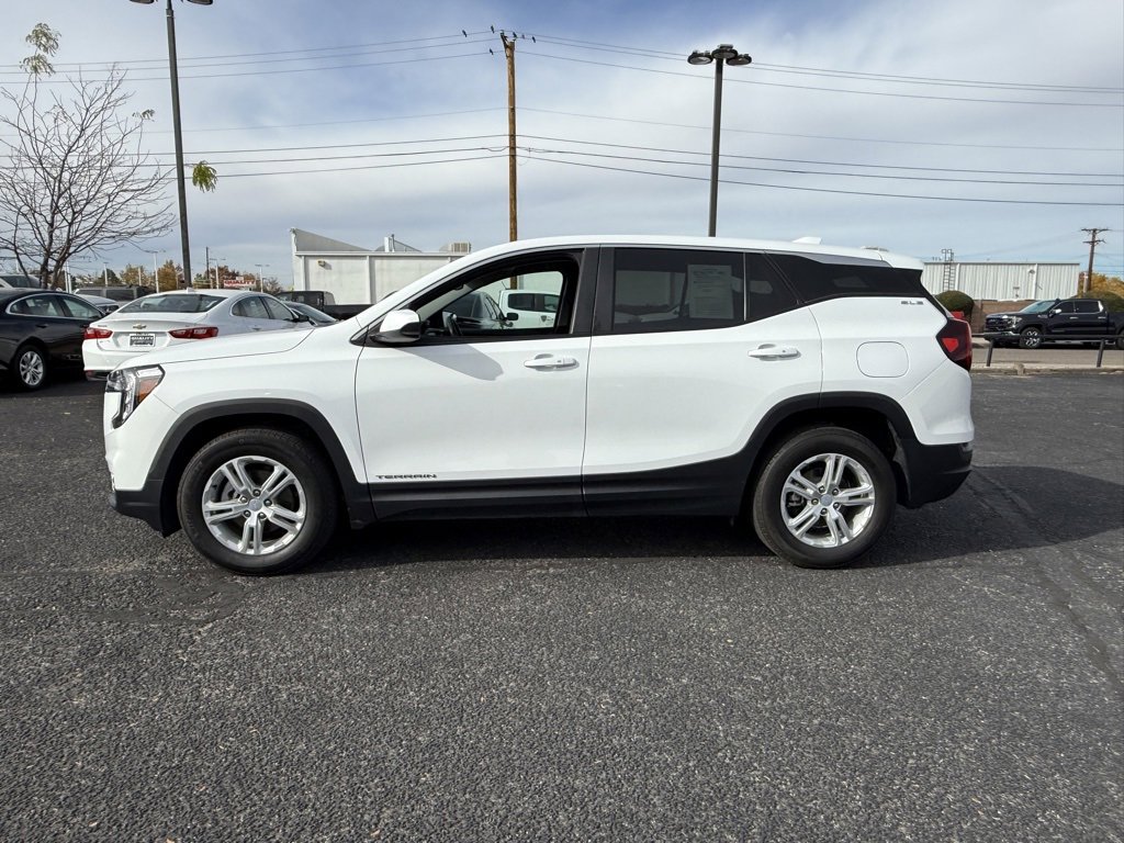 Used 2023 GMC Terrain SLE FWD image 8