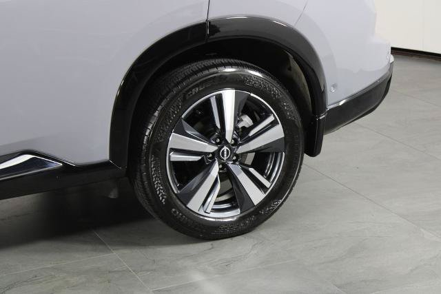 Certified 2024 Nissan Rogue Platinum FWD image 15