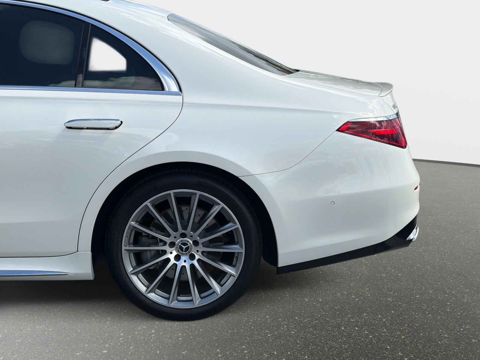 Used 2022 Mercedes-Benz S 580 4MATIC Sedan image 14