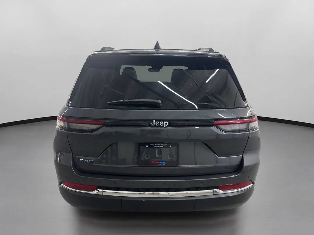 Used 2022 Jeep Grand Cherokee Limited 4xe AWD/4WD image 8