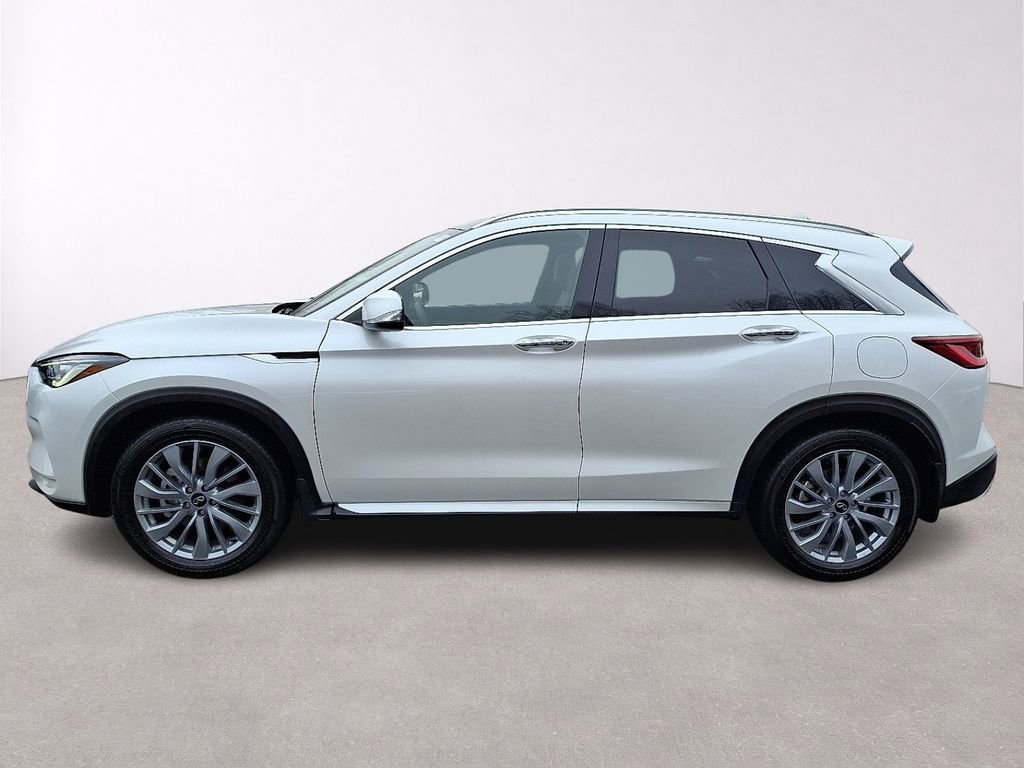 Used 2023 INFINITI QX50 Luxe AWD/4WD image 4
