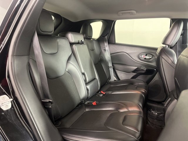 Used 2021 Jeep Cherokee Latitude Plus image 29