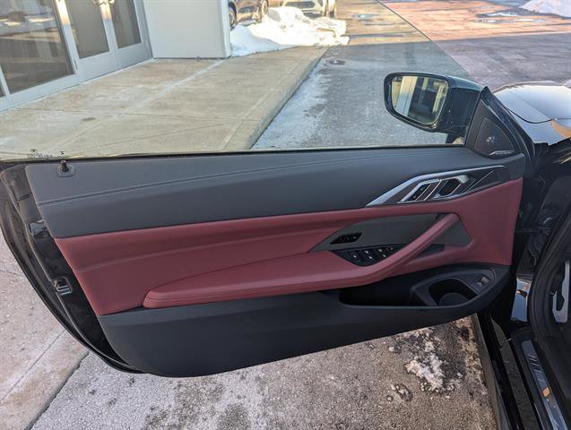 Used 2023 BMW 440i xDrive Convertible w/ Premium Package image 9