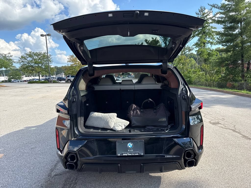 Used 2023 BMW XM AWD/4WD image 27