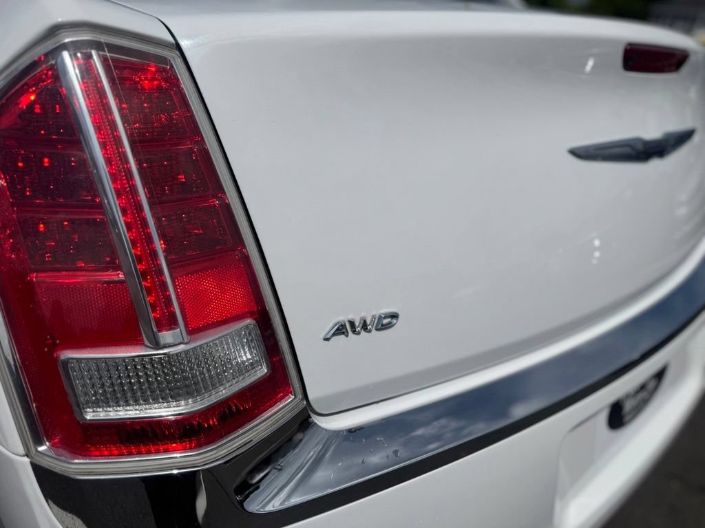 Used 2014 Chrysler 300 C AWD/4WD image 13