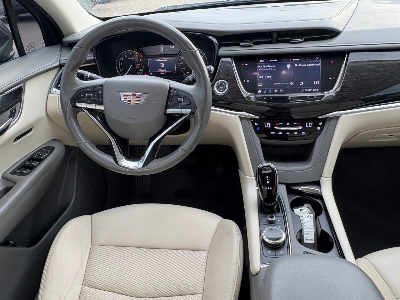 Used 2020 Cadillac XT6 Premium Luxury FWD image 14