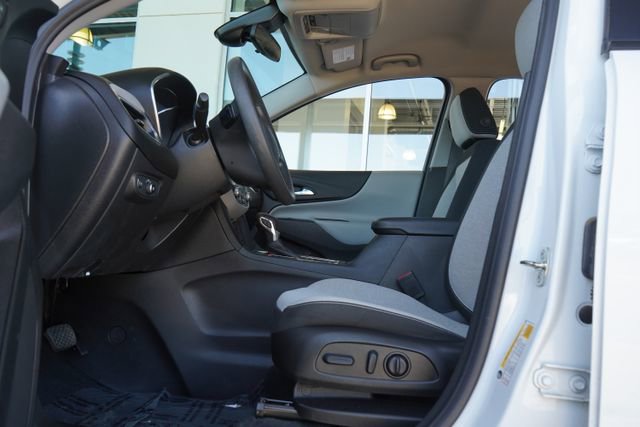 Used 2022 Chevrolet Equinox LS w/ LS Convenience Package FWD image 23