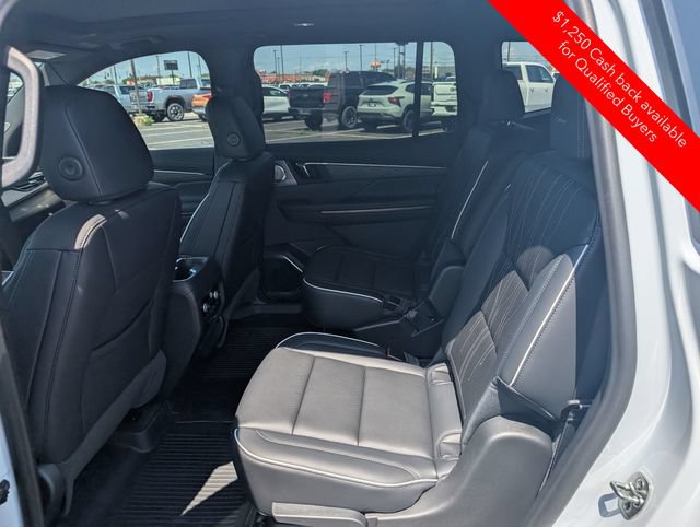 New 2026 Buick Enclave Avenir w/ Super Cruise Package AWD/4WD image 9