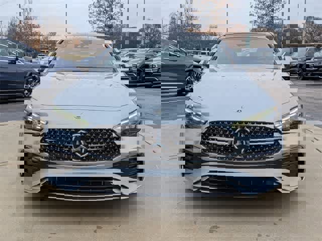 Used 2024 Mercedes-Benz CLE 450 4MATIC Coupe image 12