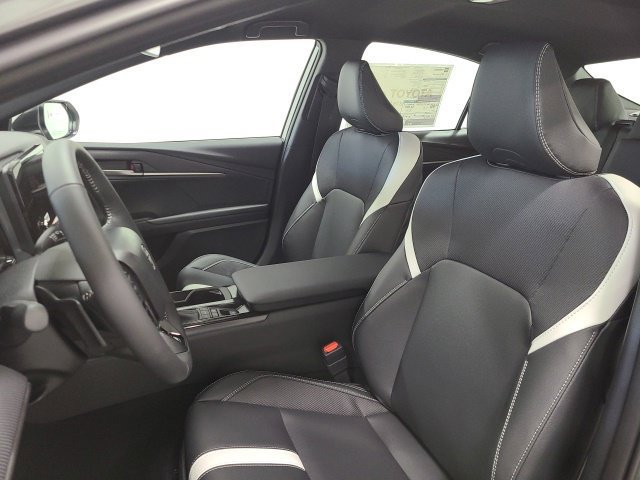 New 2027 Toyota Camry SE w/ Convenience Package FWD image 18