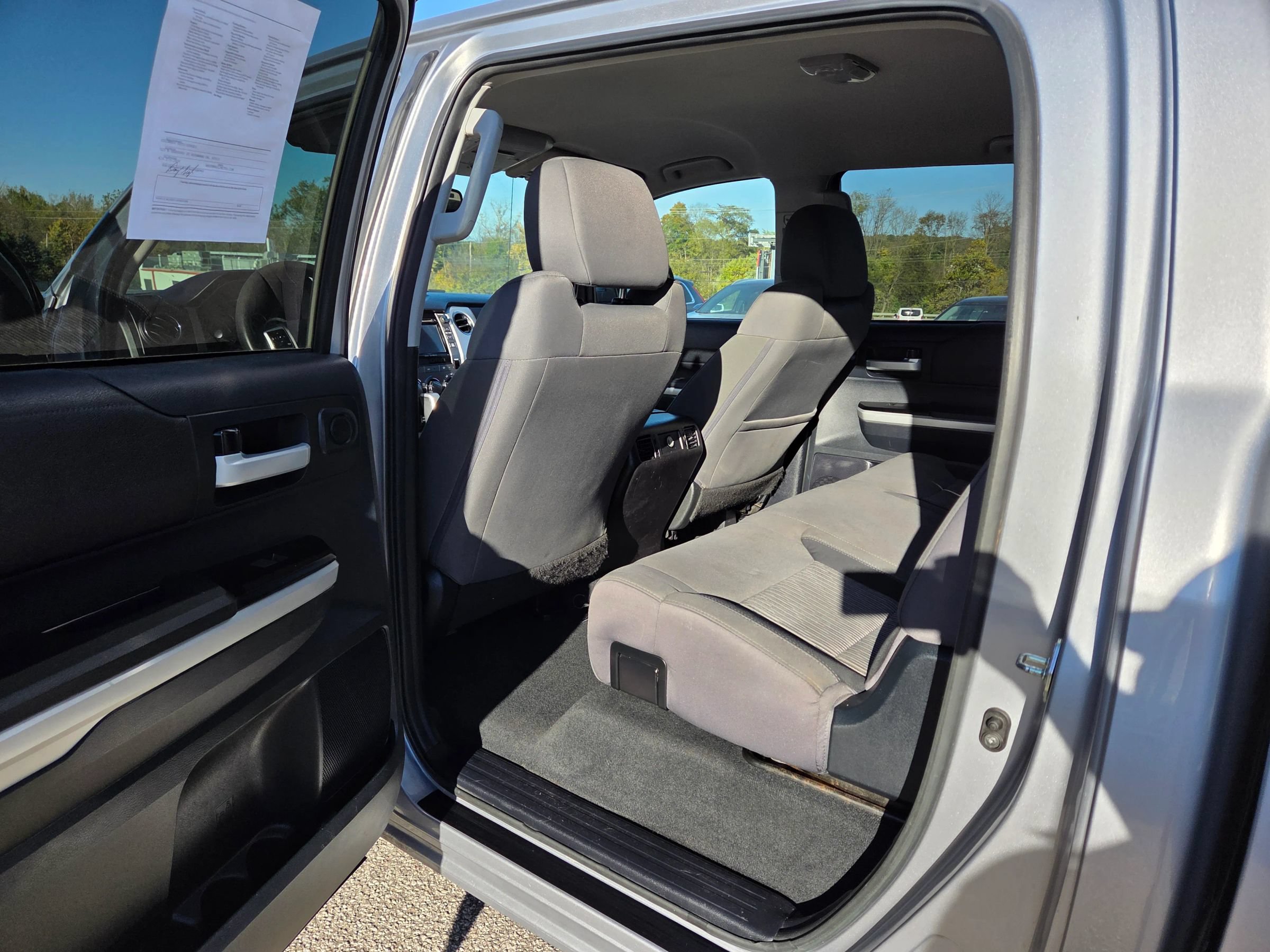 Used 2015 Toyota Tundra SR5 w/ TRD Off Road Package AWD/4WD image 15