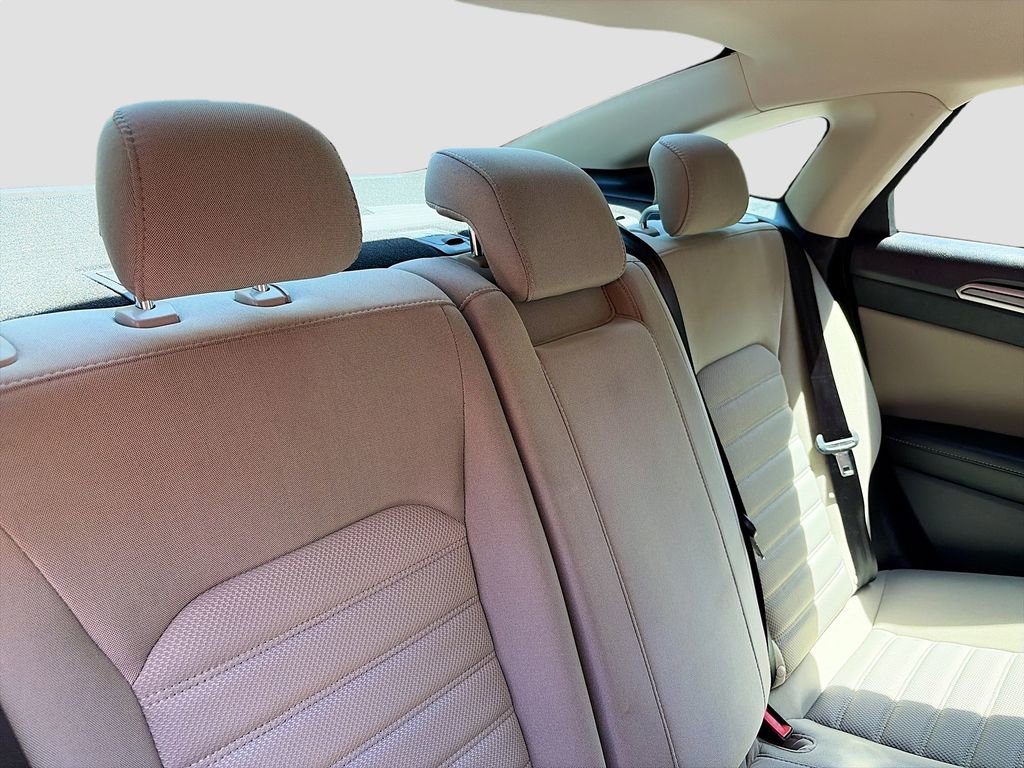 Used 2018 Ford Fusion S FWD image 25