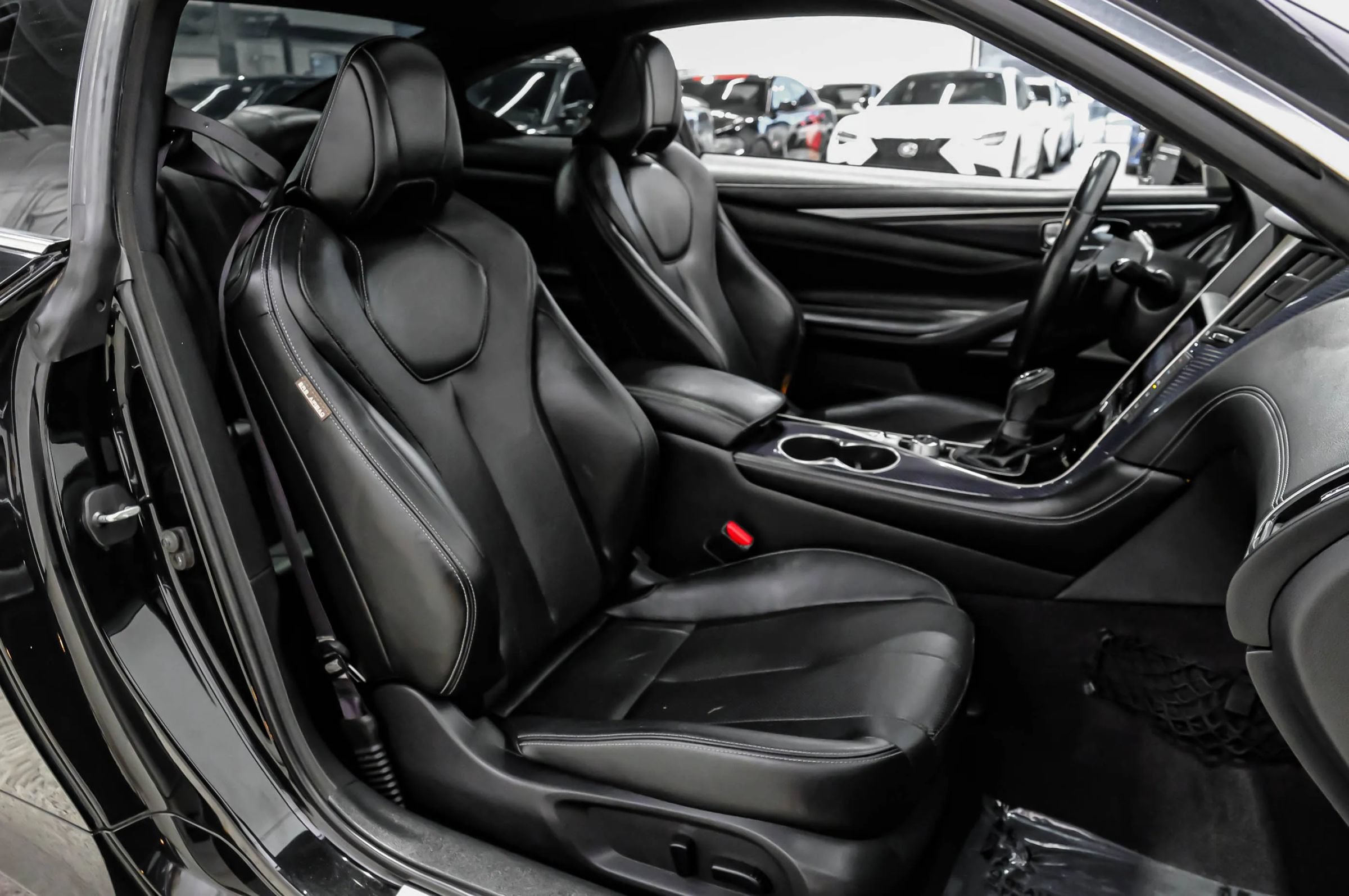 Used 2017 INFINITI Q60 Red Sport 400 RWD image 42