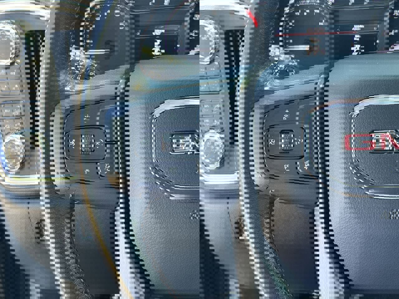 Used 2021 GMC Sierra 1500 AT4 image 13