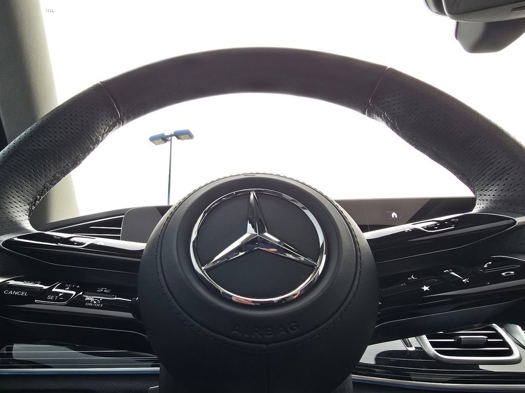 Certified 2024 Mercedes-Benz GLS 580 4MATIC image 30