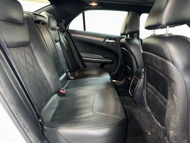 Used 2015 Chrysler 300 C Platinum w/ Harman/Kardon Audio Group AWD/4WD image 20