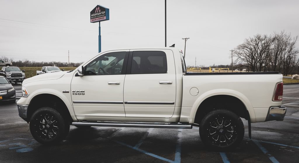 Used 2017 RAM 1500 Laramie w/ Convenience Group AWD/4WD image 26