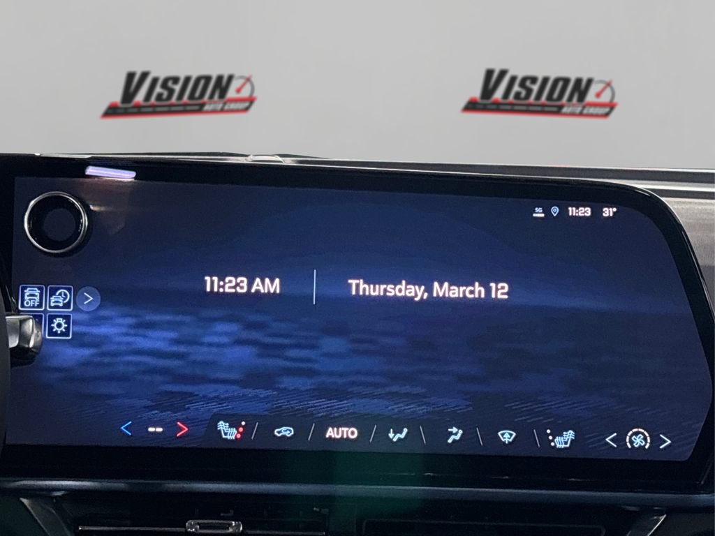 Used 2025 Chevrolet Equinox EV LT image 22