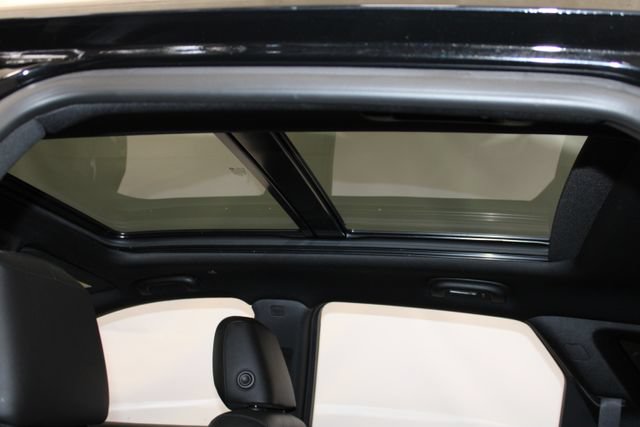 Certified 2023 Cadillac XT5 Premium Luxury w/ LPO, Floor Liner Package AWD/4WD image 12