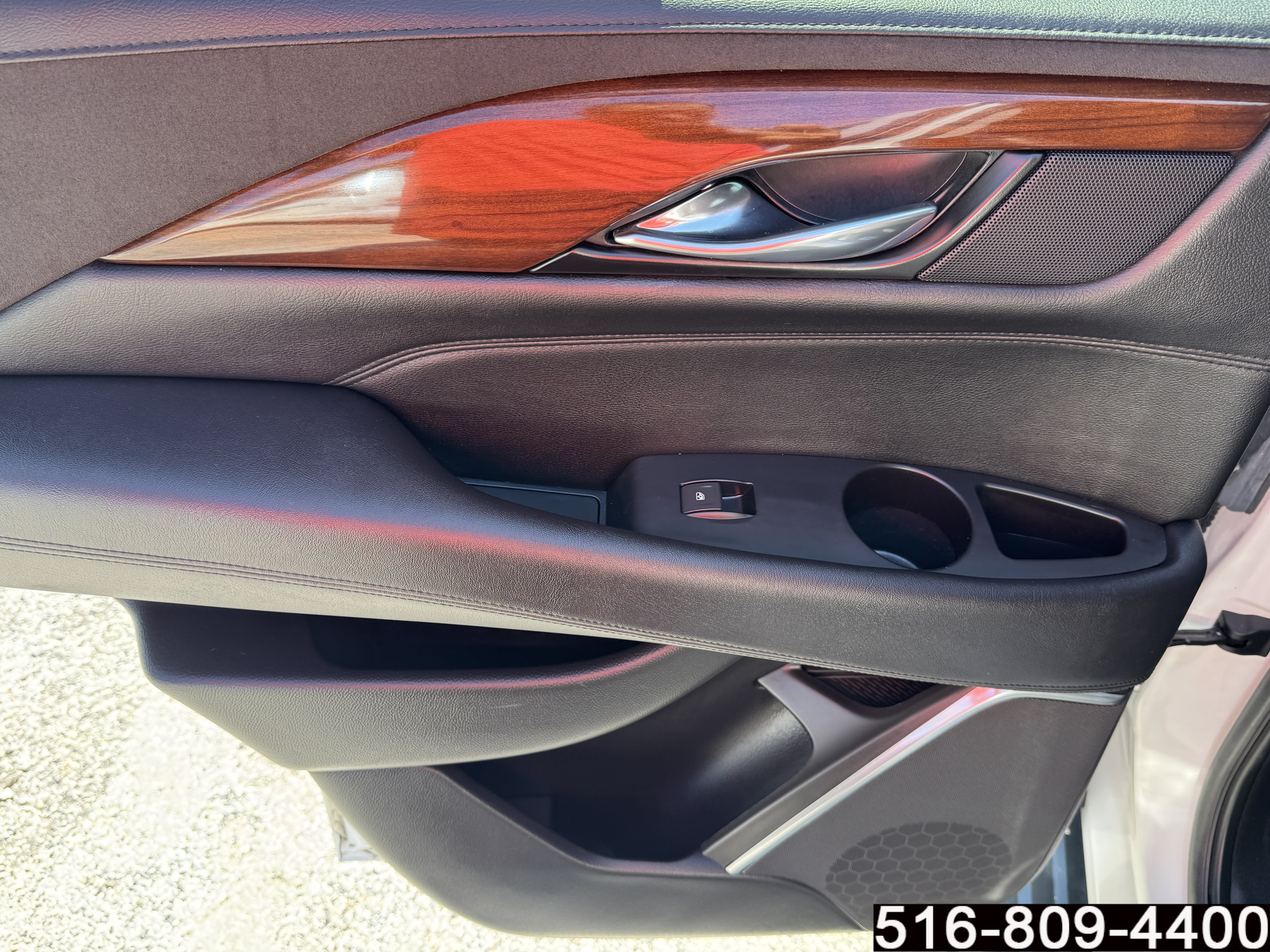 Used 2020 Cadillac Escalade Luxury AWD/4WD image 39