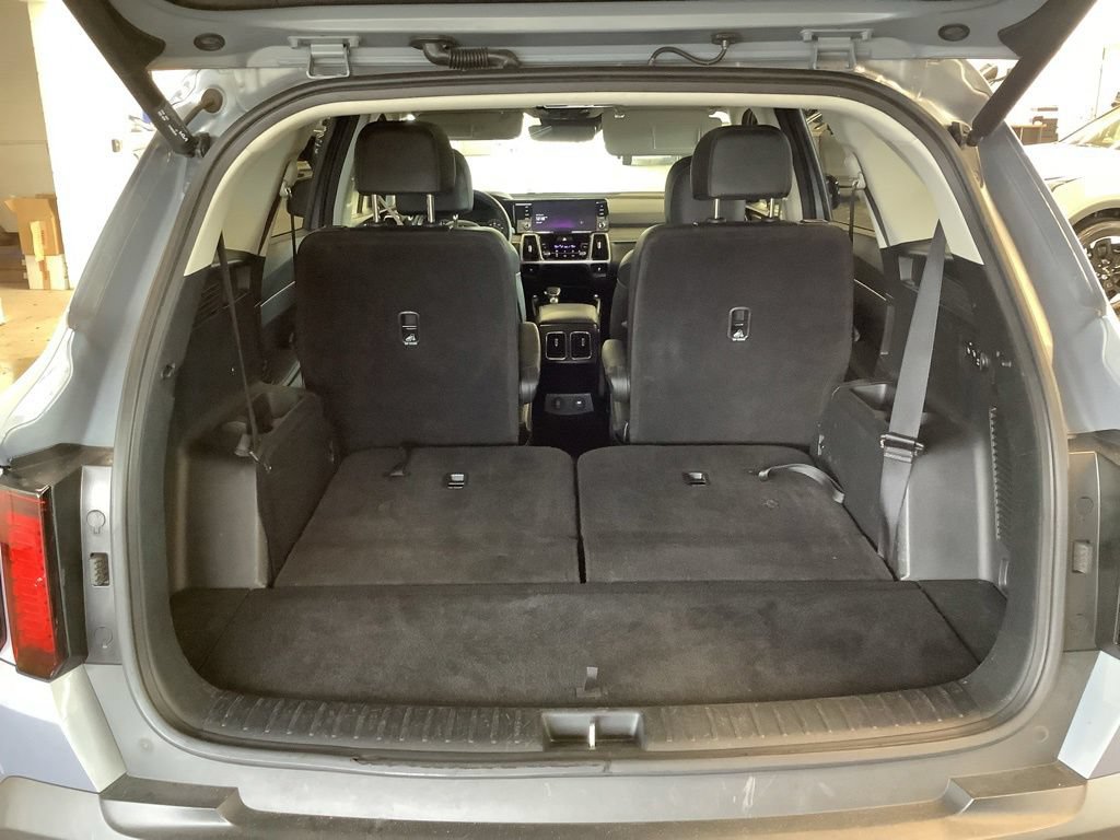 Certified 2023 Kia Sorento X-Line EX AWD/4WD image 25