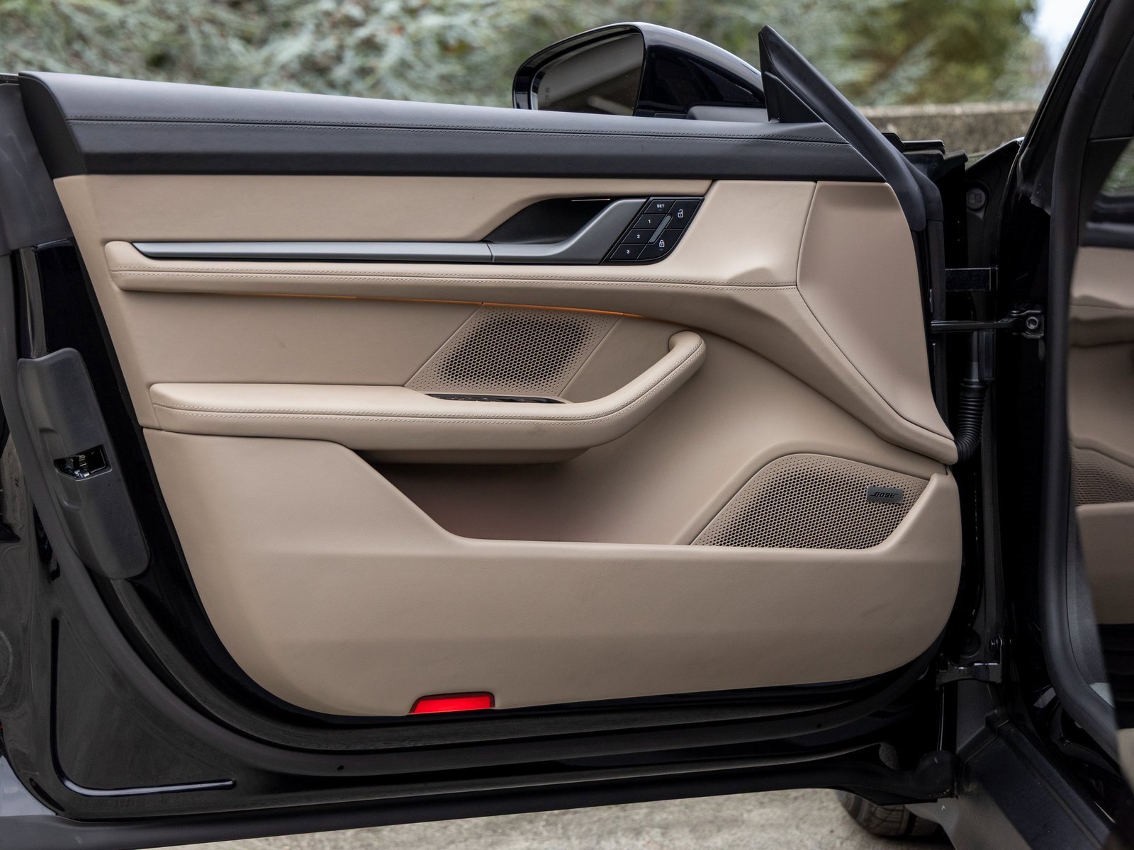 New 2025 Porsche Taycan 4S image 20