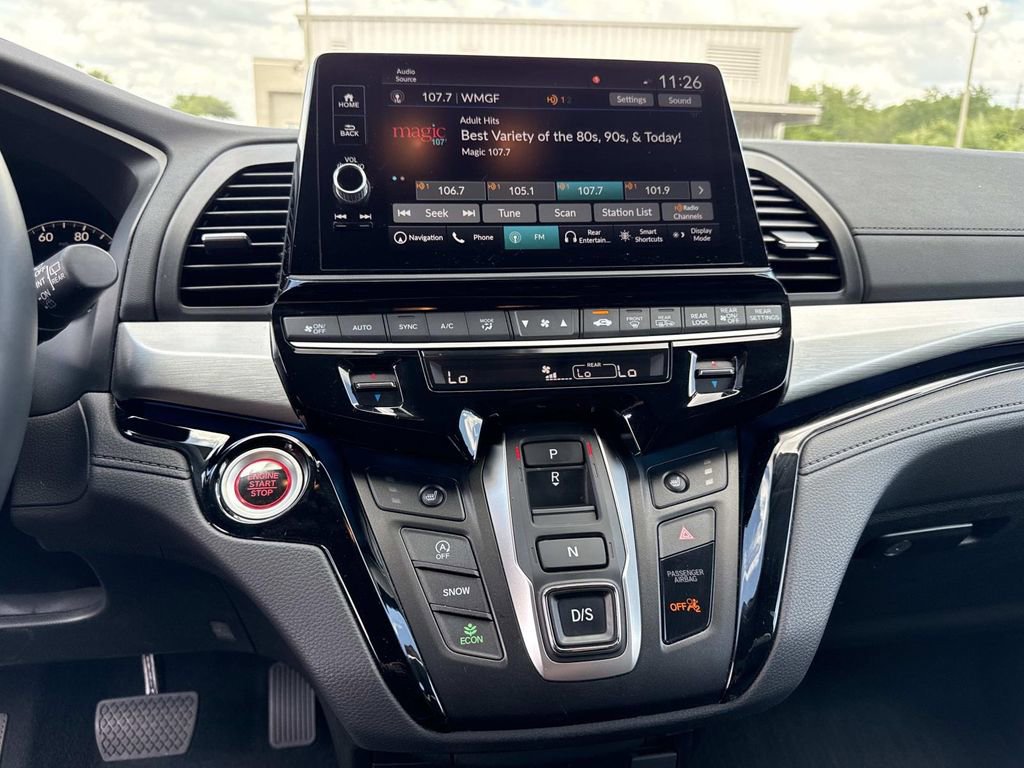Used 2025 Honda Odyssey Touring image 25