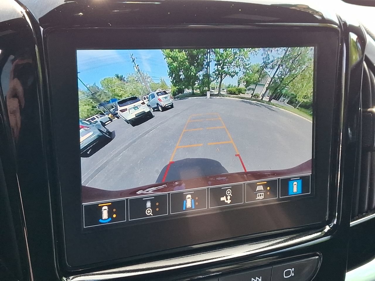 Certified 2023 Chevrolet Traverse RS w/ LPO, Floor Liner Package AWD/4WD image 15
