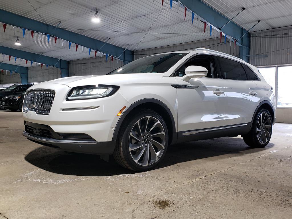 Used 2023 Lincoln Nautilus Reserve w/ Equipment Group 201A image 8