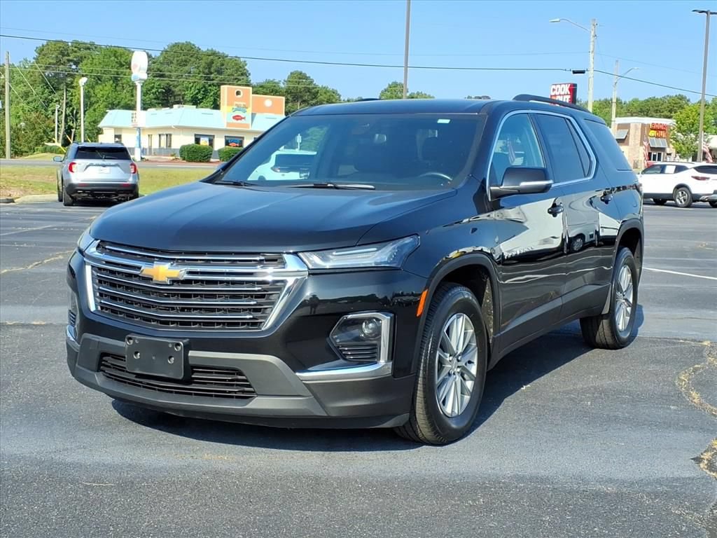Used 2023 Chevrolet Traverse LT AWD/4WD image 1