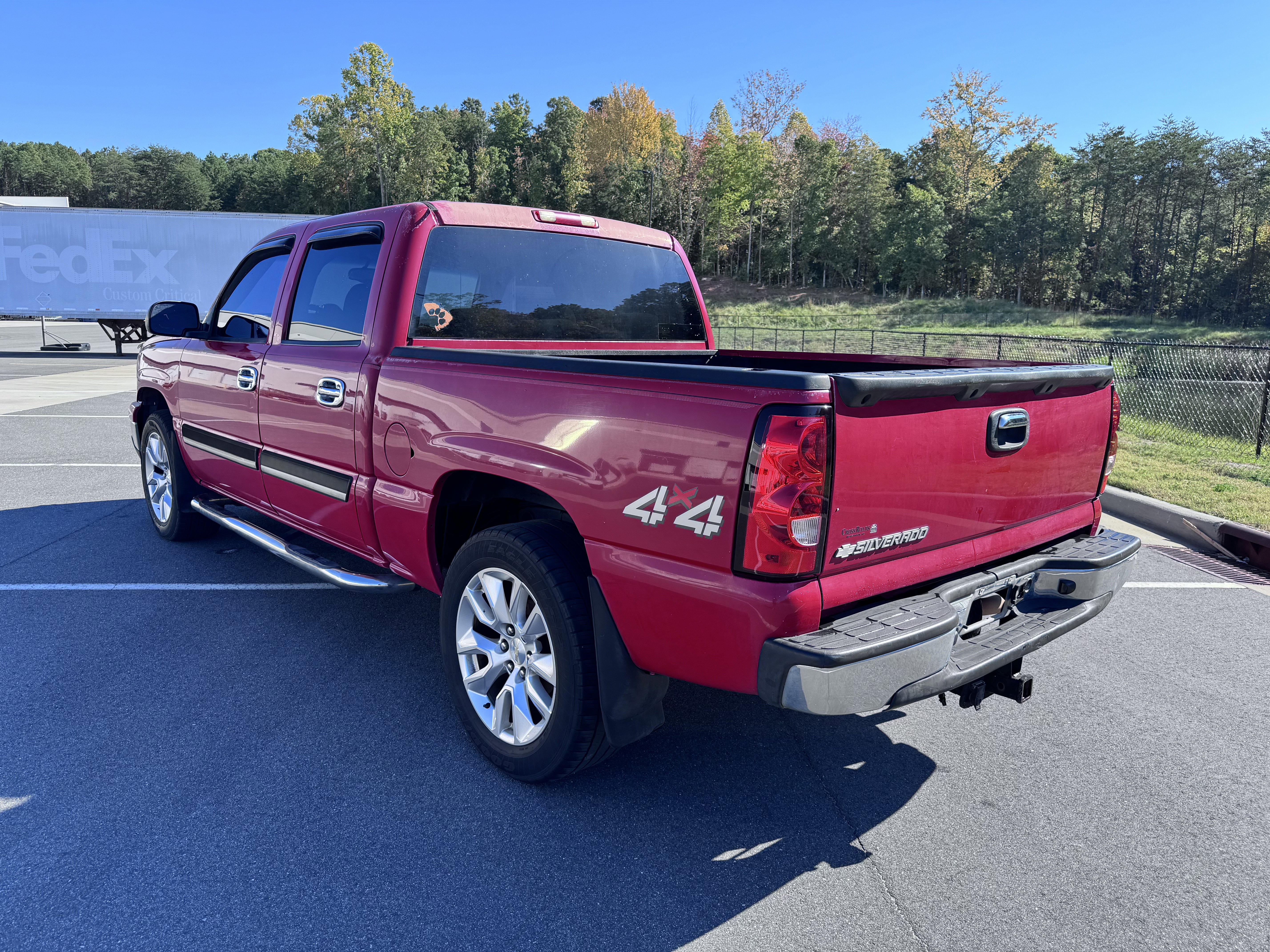 Used 2007 Chevrolet Silverado 1500 LS w/ Chrome Exterior Package AWD/4WD image 28