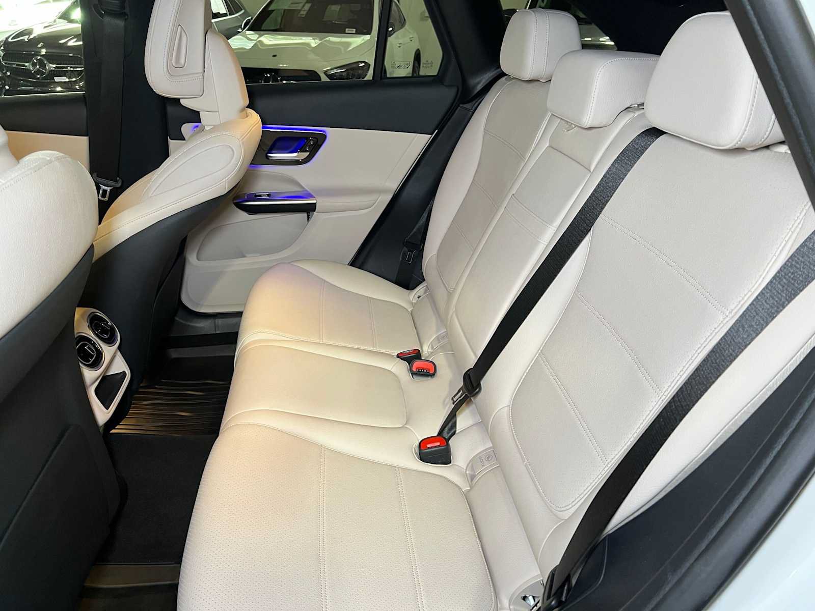 Used 2026 Mercedes-Benz GLC 300 4MATIC image 20