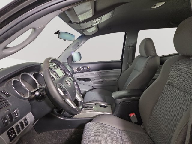 Used 2014 Toyota Tacoma 4x4 Double Cab w/ TRD Sport Package image 13
