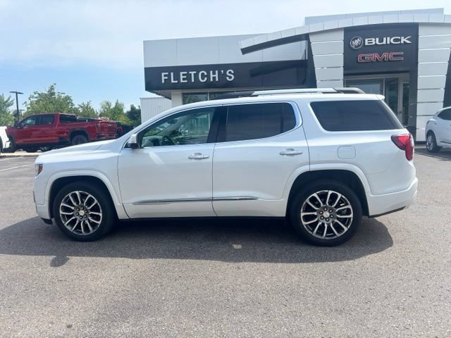 Used 2023 GMC Acadia Denali w/ Denali Ultimate Package AWD/4WD image 8