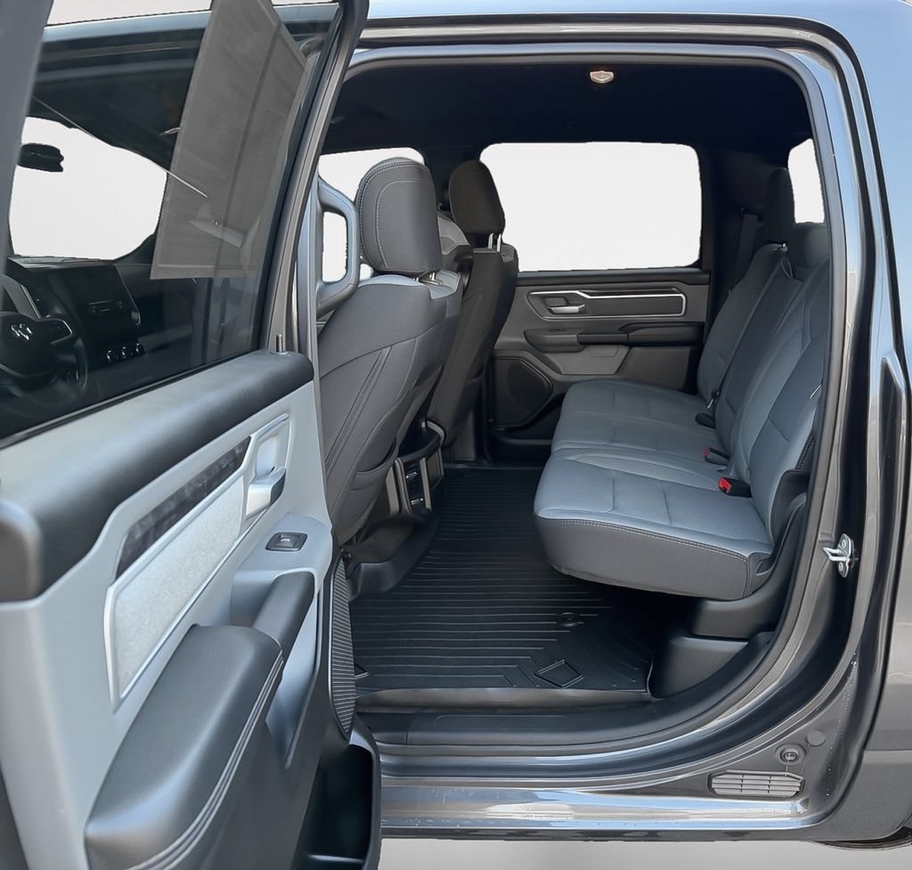 Used 2023 RAM 1500 Big Horn AWD/4WD image 13