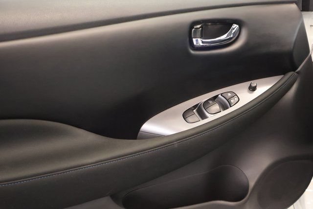 Used 2025 Nissan Leaf S FWD image 9
