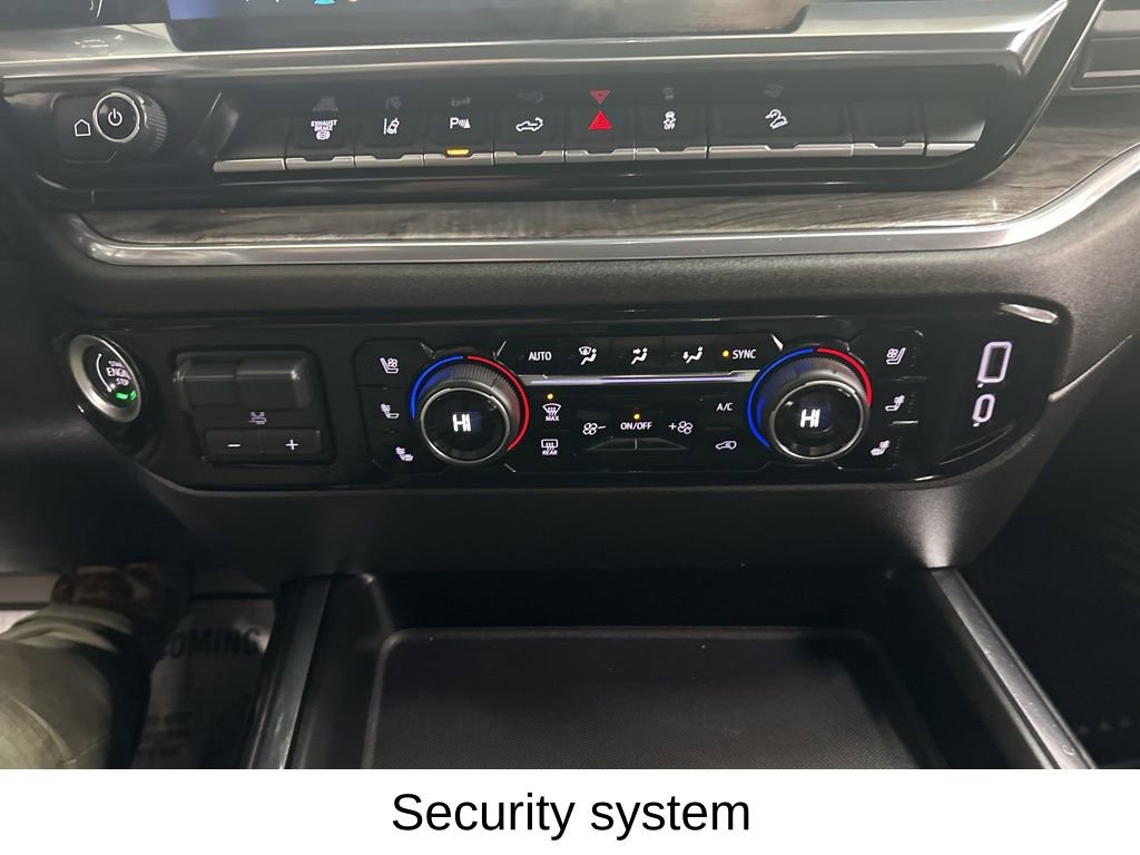Used 2025 Chevrolet Silverado 2500 LTZ w/ LTZ Convenience Package image 44