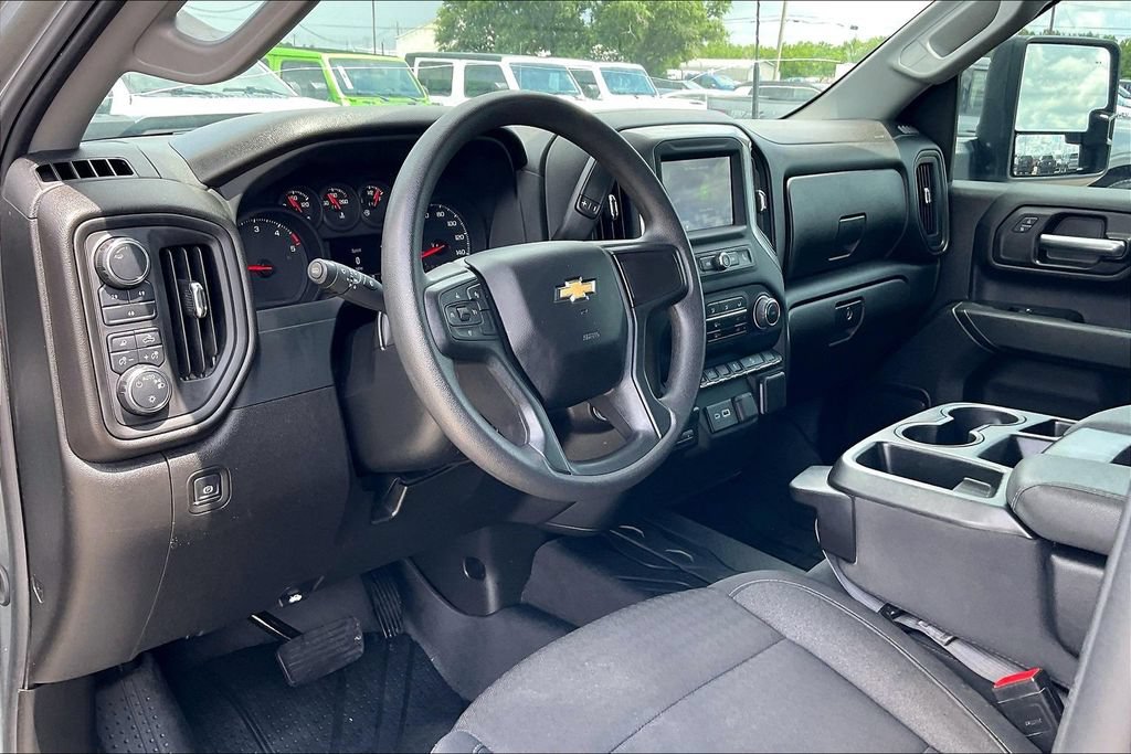 Used 2024 Chevrolet Silverado 2500 Custom w/ Custom Value Package AWD/4WD image 14