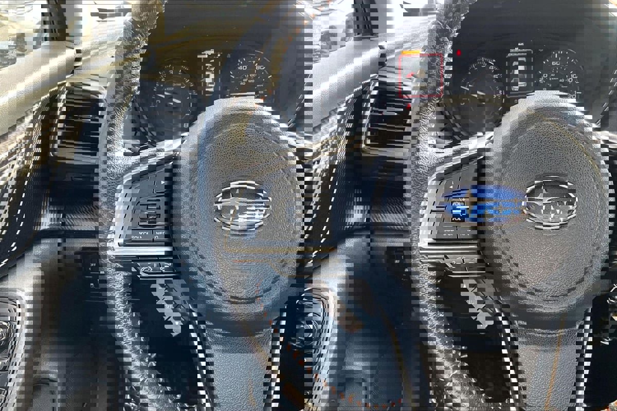 Used 2018 Subaru Crosstrek 2.0i Premium w/ Eyesight System image 15