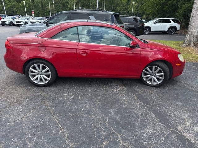 Used 2010 Volkswagen Eos Komfort FWD image 3