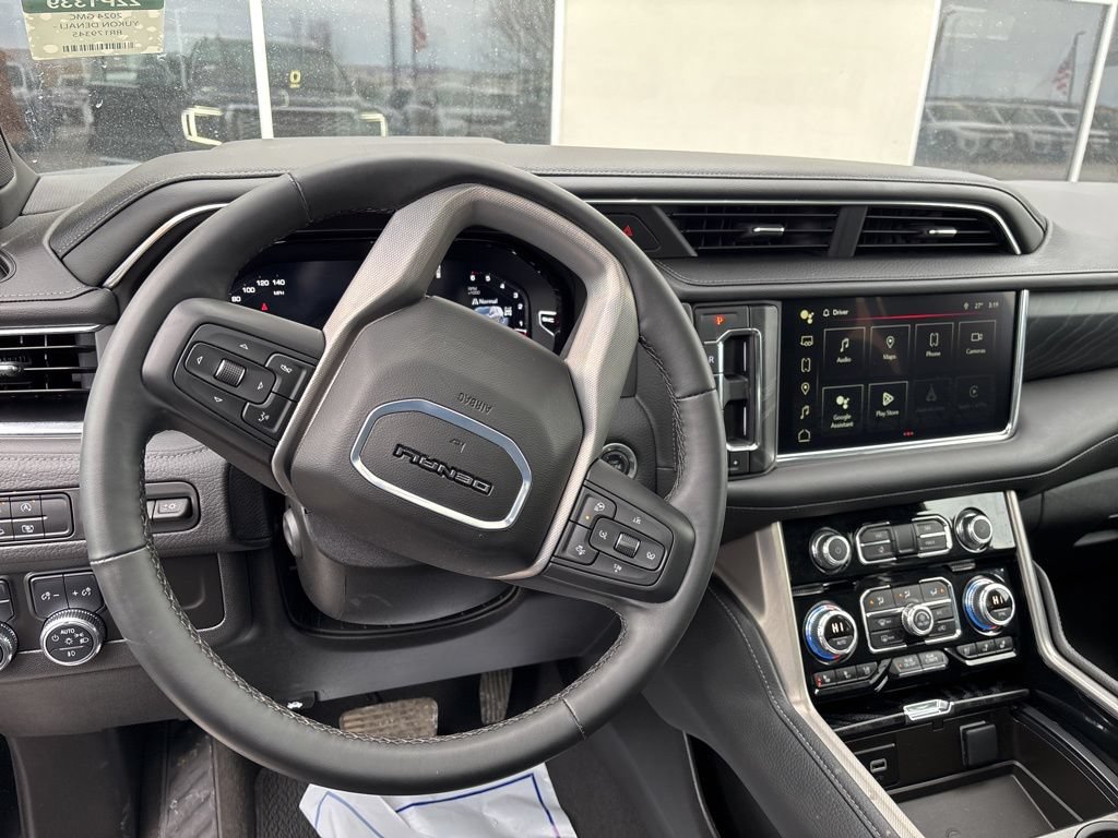 Used 2024 GMC Yukon Denali AWD/4WD image 11