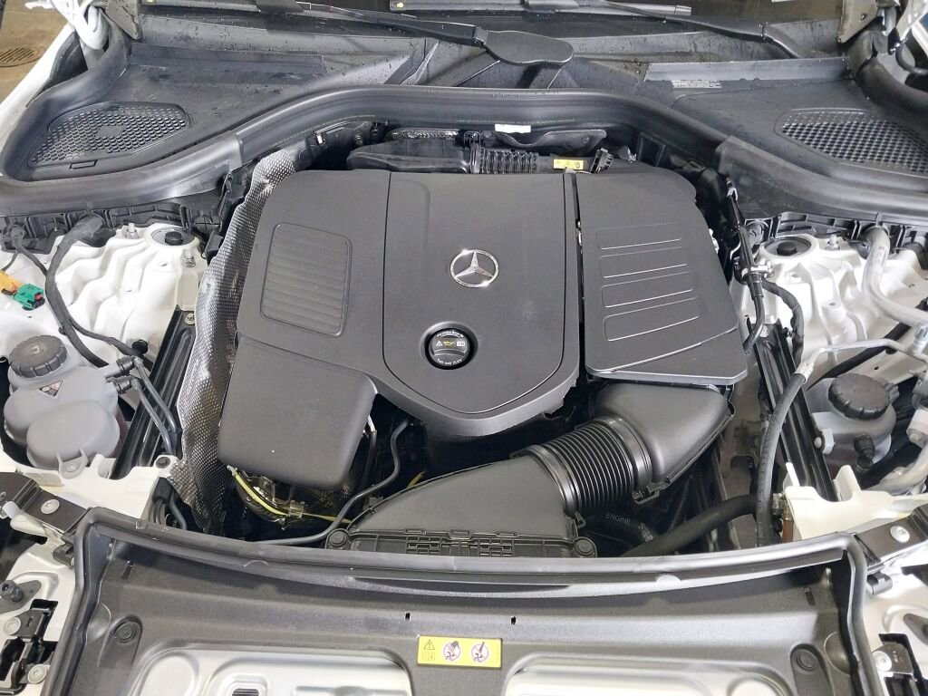 New 2025 Mercedes-Benz GLC 350e GLC 350e image 17