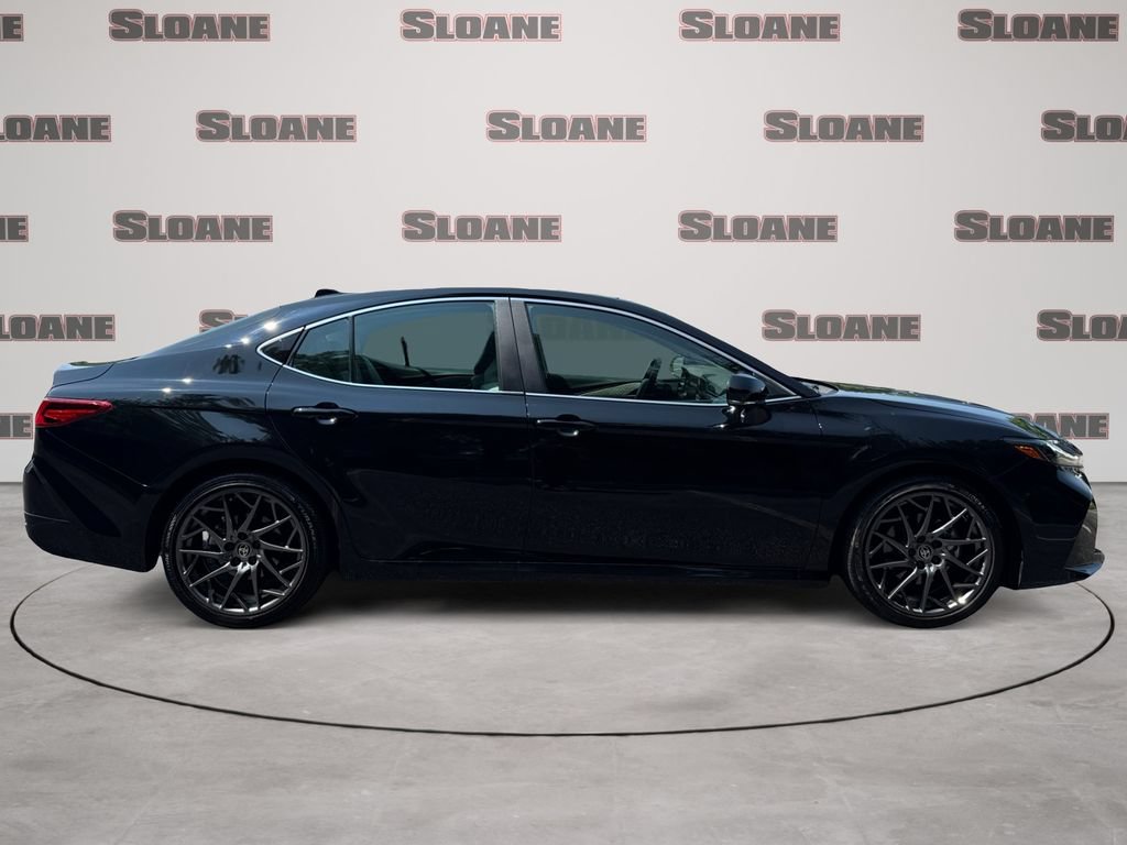 Used 2025 Toyota Camry XLE FWD image 6