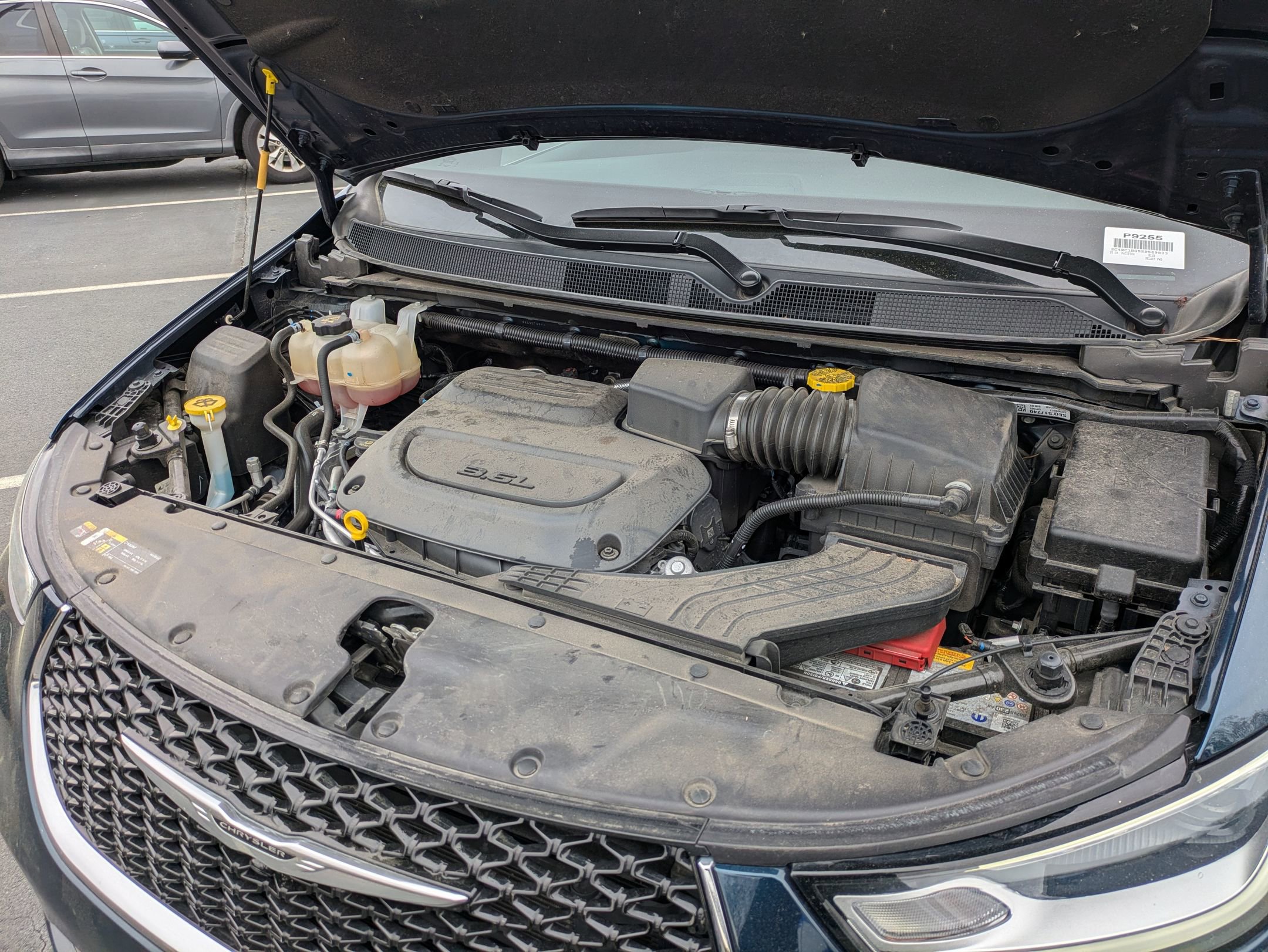 Used 2025 Chrysler Pacifica Select image 41