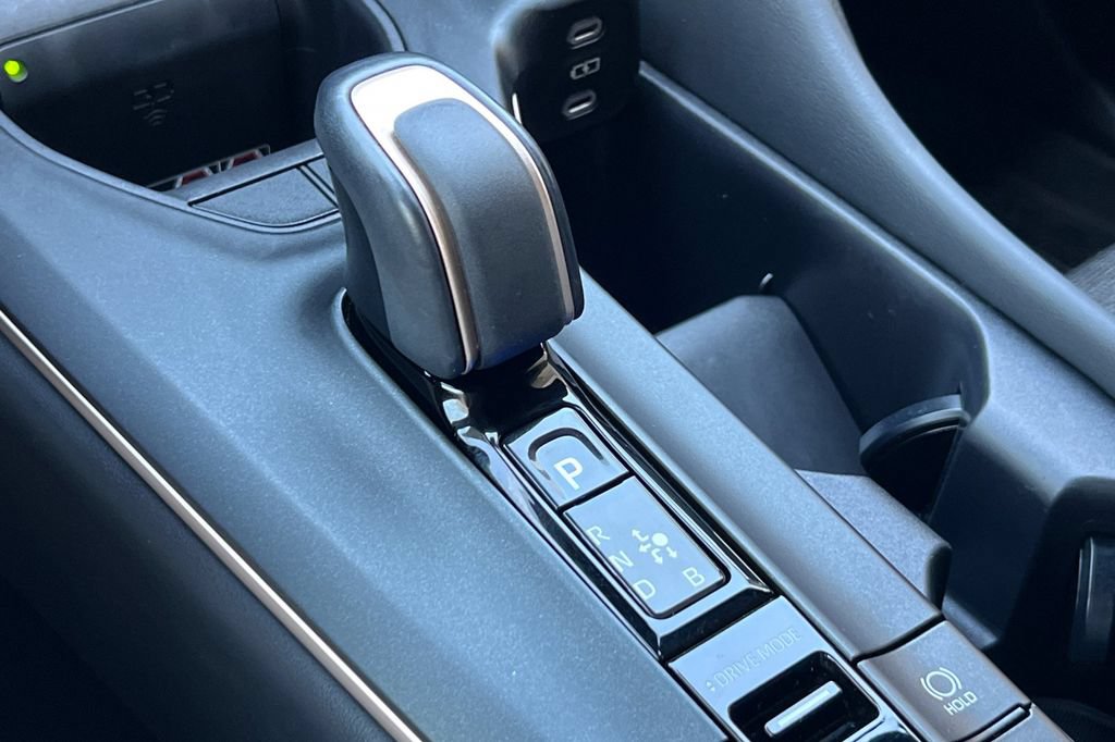 Certified 2023 Toyota Crown AWD/4WD image 22