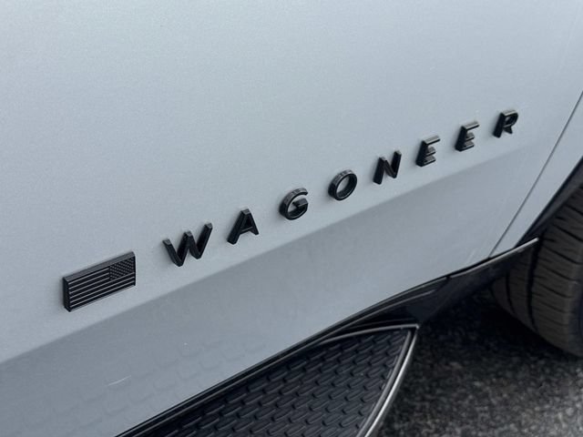 Used 2024 Jeep Wagoneer Series II AWD/4WD image 39