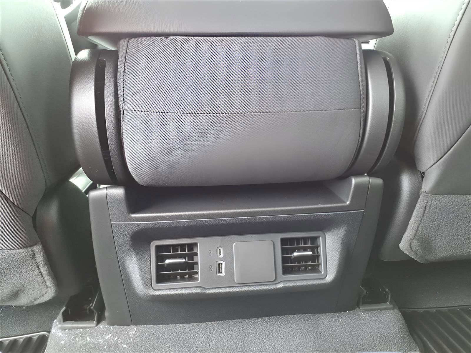 New 2026 Chevrolet Silverado 1500 Custom w/ LPO, Dark Essentials Package image 13