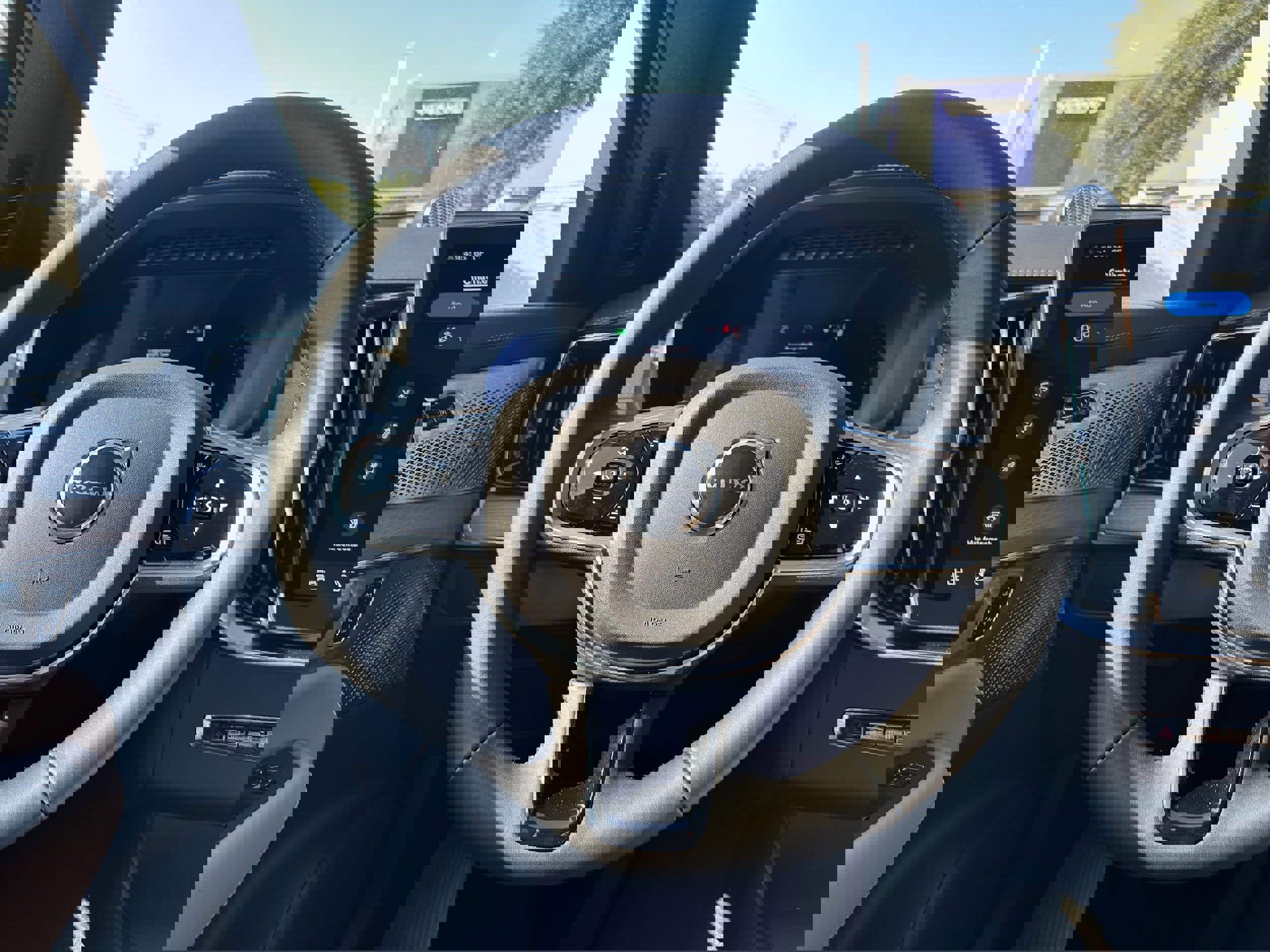 New 2026 Volvo XC90 B5 Ultra image 15