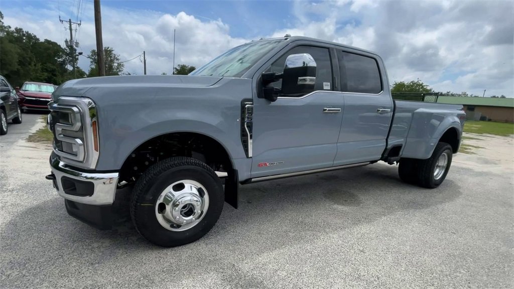 New 2026 Ford F350 Lariat w/ Chrome Package image 4