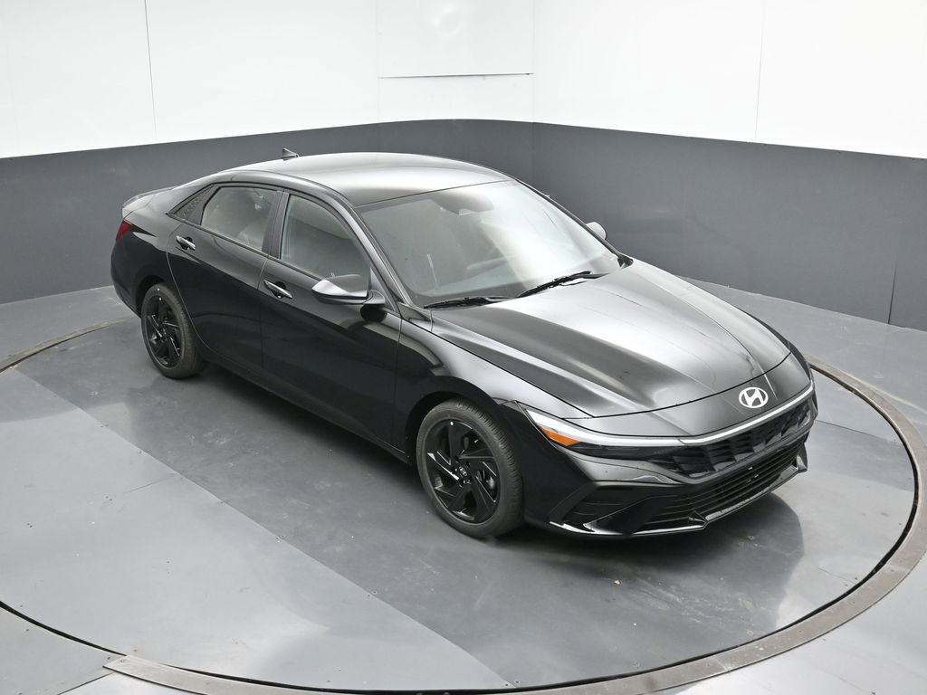 New 2026 Hyundai Elantra Sport FWD image 23